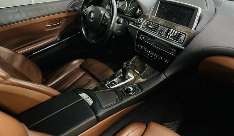 BMW 650i 2012 lleno