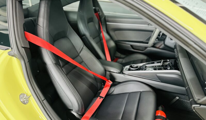 2025 PORSCHE 911 CARRERA lleno