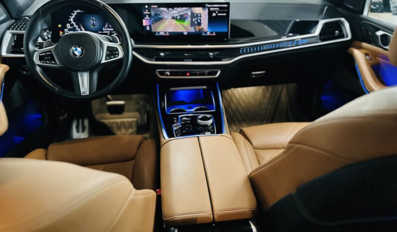 2023 BMW X7 x-DRIVE (M SPORT PACKAGE) lleno