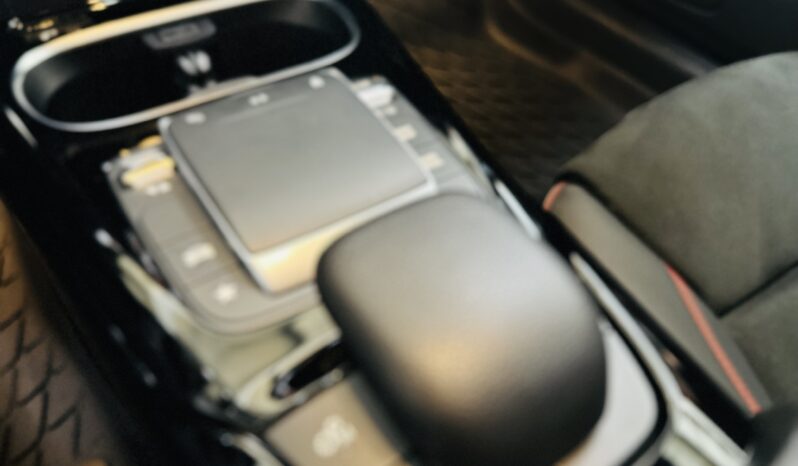 2022 MERCEDES BENZ CLA 35 AMG lleno