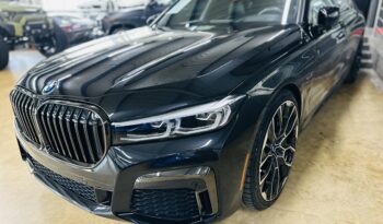 2022 BMW 745E X-DRIVE (CARBON CORE EDITION) lleno