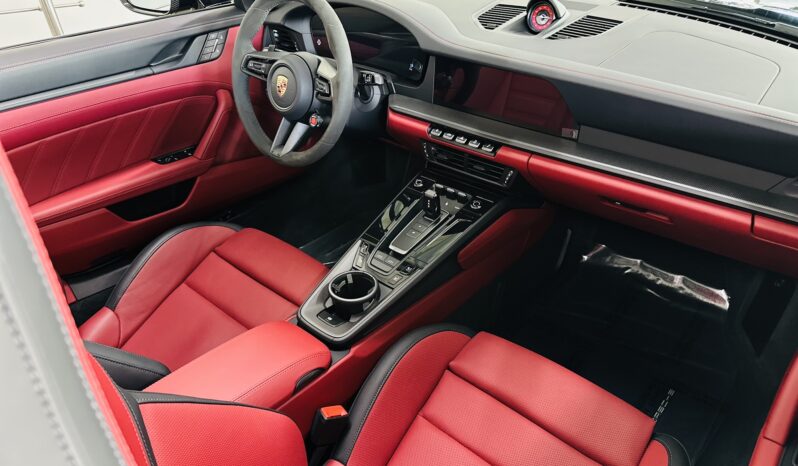 2026 PORSCHE 911 TARGA  4 GTS lleno