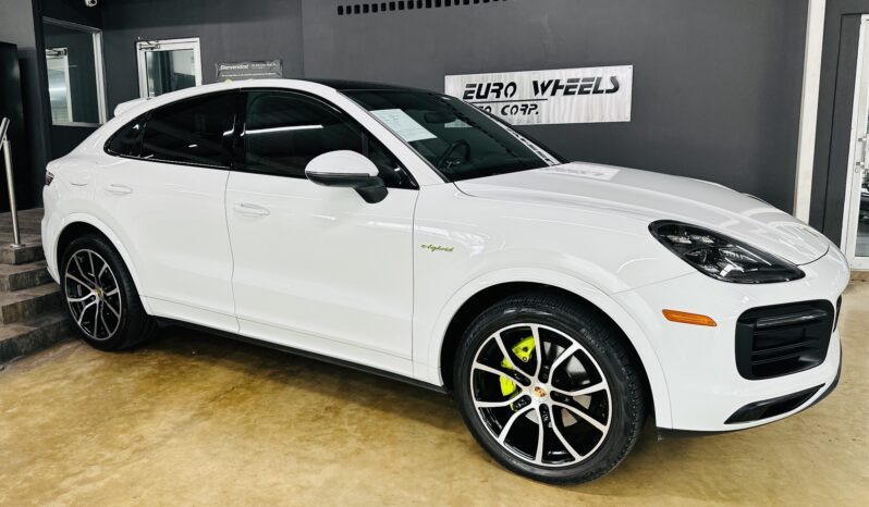 2020 PORSCHE CAYENNE COUPE (e-HYBRID) lleno
