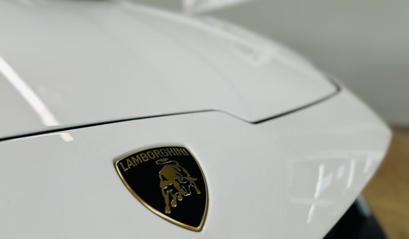 2026 LAMBORGHINI TEMERARIO lleno