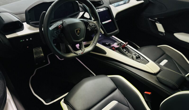 2026 LAMBORGHINI TEMERARIO lleno