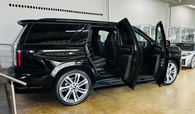 2026 CADILLAC ESCALADE SPORT lleno