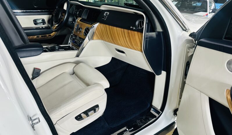 2019 Rolls Royce Cullinan lleno