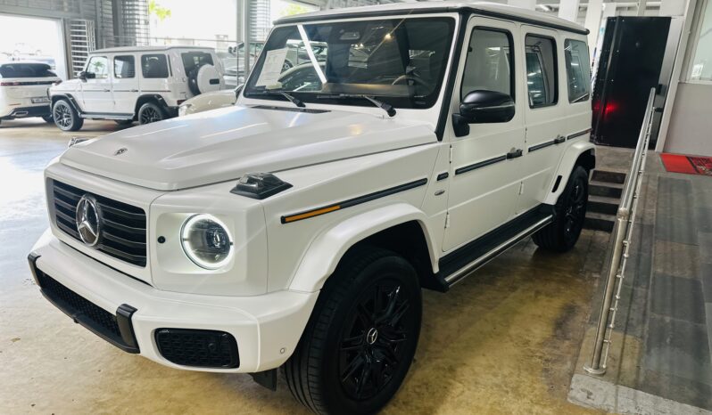 2025 MERCEDES BENZ G 580 WHITE MAGNO EDITION ONE lleno