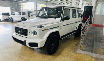2025 MERCEDES BENZ G 580 WHITE MAGNO EDITION ONE lleno