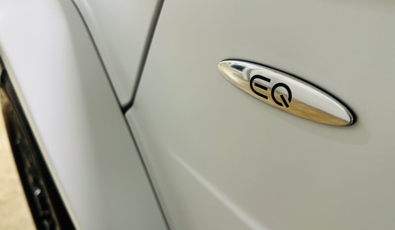 2025 MERCEDES BENZ G 580 WHITE MAGNO EDITION ONE lleno