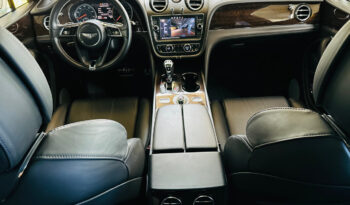 BENTLEY BENTAYGA 2019 lleno