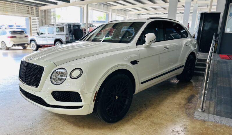 BENTLEY BENTAYGA 2019 lleno