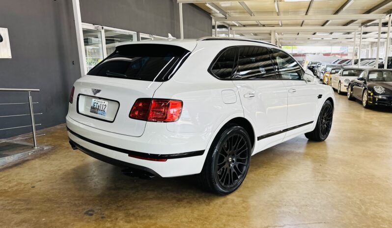 BENTLEY BENTAYGA 2019 lleno