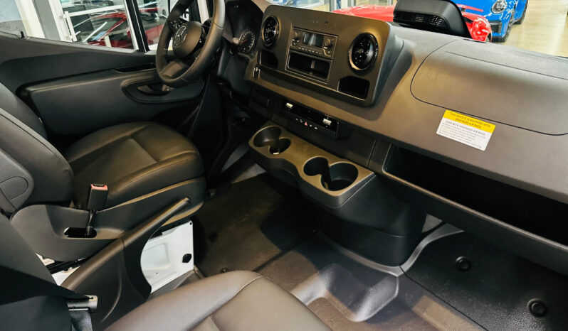 2025 MERCEDES-BENZ SPRINTER 2500 lleno