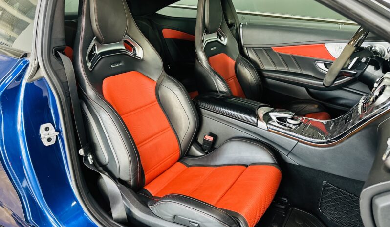 MERCEDES-BENZ C63s COUPE 2018 lleno