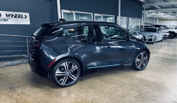 BMW i3 2014 lleno