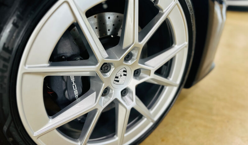 2025 PORSCHE 911 CARRERA lleno