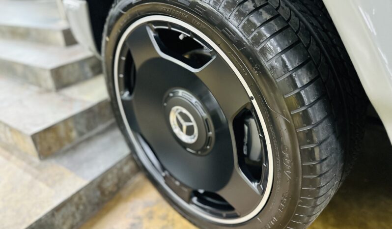 2026 MERCEDES BENZ G 63 AMG MANUFAKTUR lleno