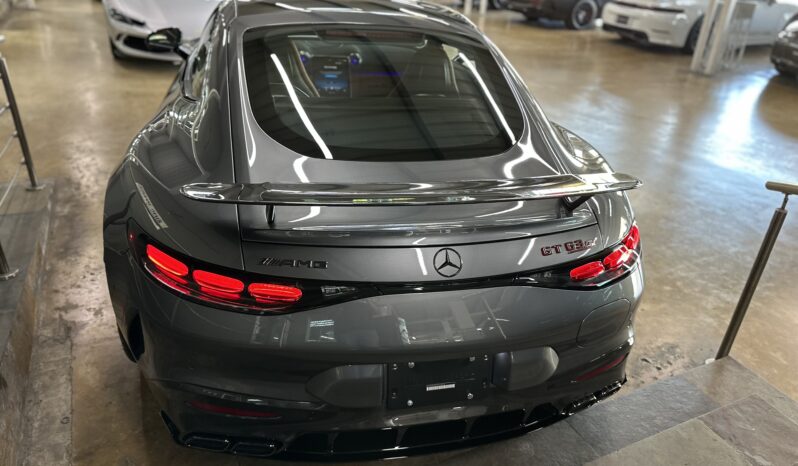 2026 AMG GT 63 S e Performance lleno