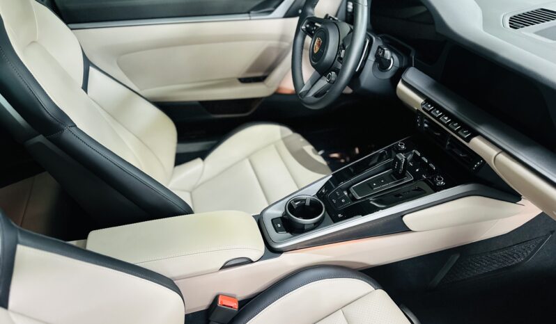 2025 PORSCHE 911 CARRERA lleno