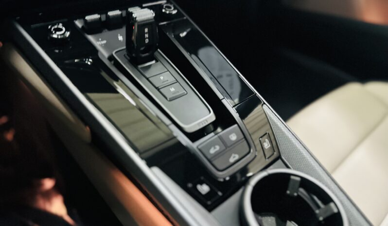 2025 PORSCHE 911 CARRERA lleno