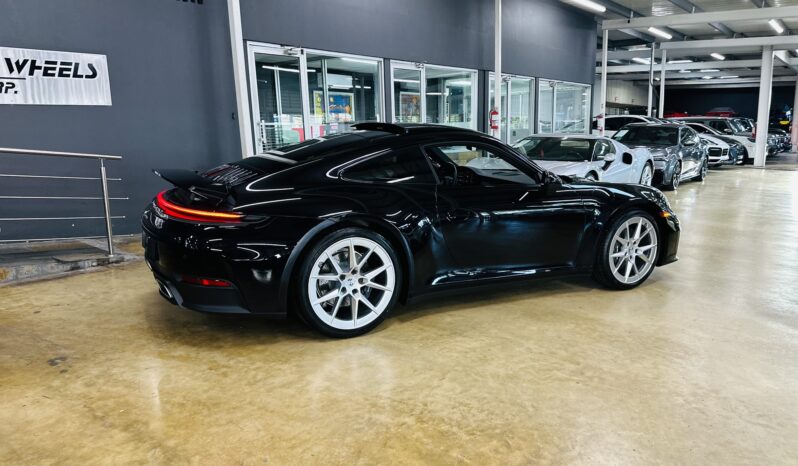 2025 PORSCHE 911 CARRERA lleno