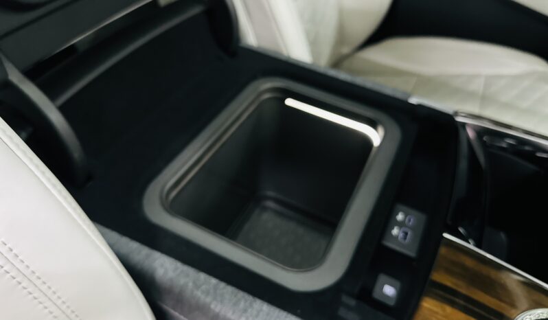 2026 CADILLAC ESCALADE ESV PLATINUM lleno