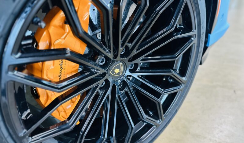 2025 LAMBORGHINI URUS SE lleno