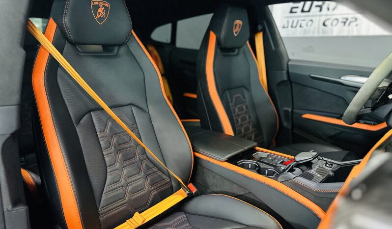 2025 LAMBORGHINI URUS SE lleno