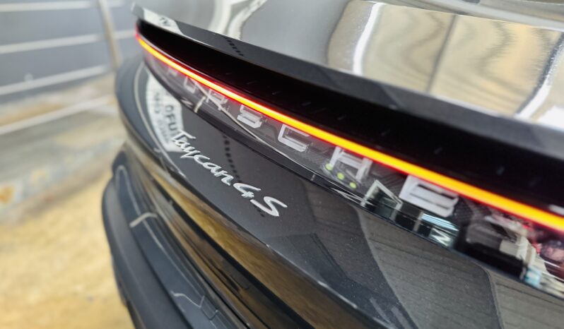 2020 PORSCHE TAYCAN 4S lleno