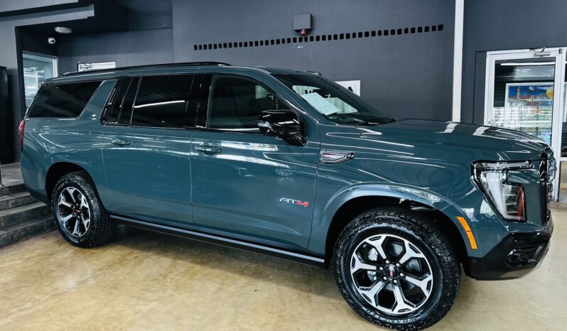 2026 GMC Yukon XL AT4 lleno
