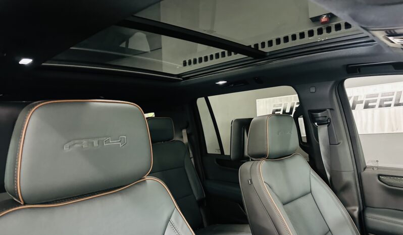 2026 GMC Yukon XL AT4 lleno