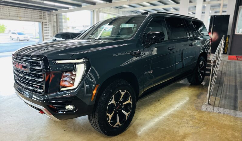 2026 GMC Yukon XL AT4 lleno