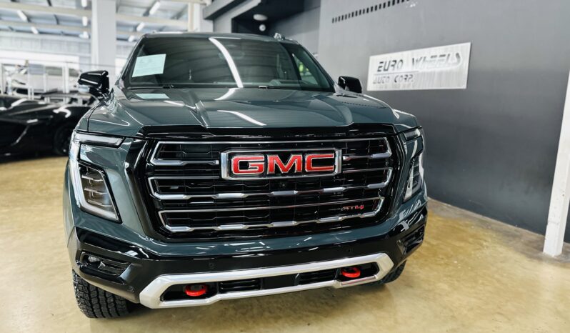 2026 GMC Yukon XL AT4 lleno