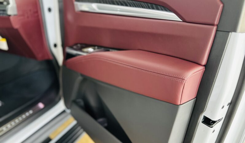 2026 CADILLAC ESCALADE SPORT lleno