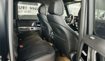 2025 MERCEDES BENZ G 580 lleno