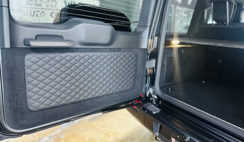 2025 MERCEDES BENZ G 580 lleno