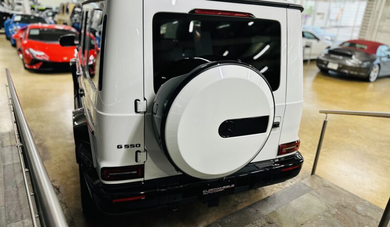 2025 MERCEDES BENZ G 550 AMG LINE lleno