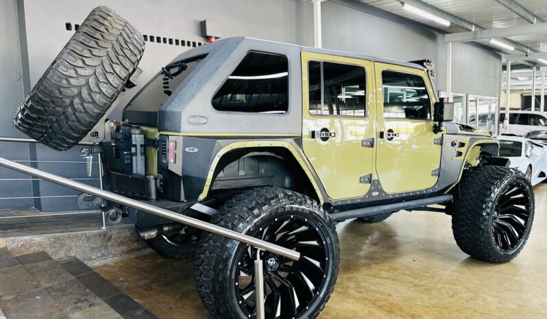 2013 Jeep Wrangler Rubicon lleno