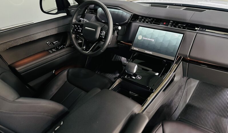 2026 RANGE ROVER SPORT P530 lleno