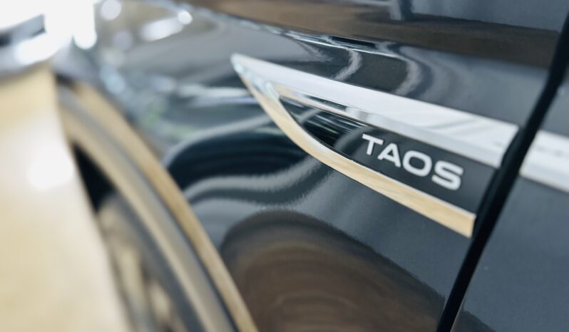 2023 VW Taos S lleno