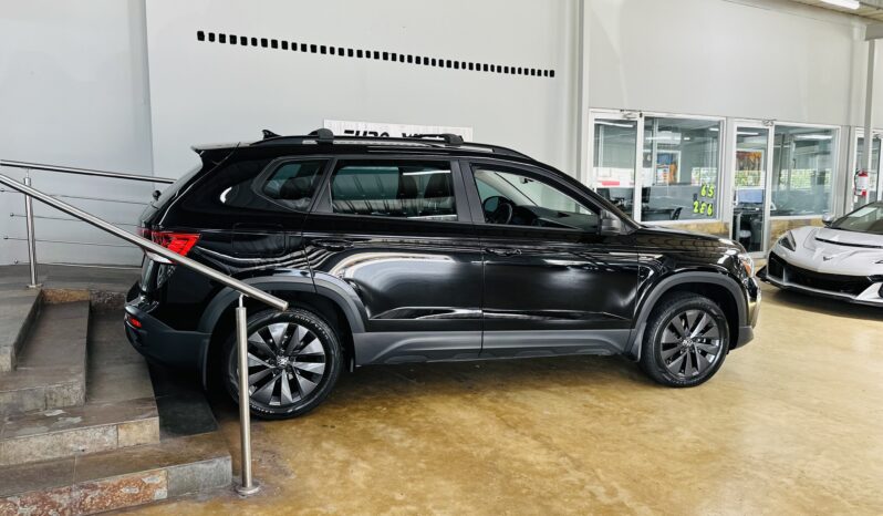 2023 VW Taos S lleno