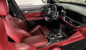2020 Alfa Romeo Stelvio Ti Carbon lleno