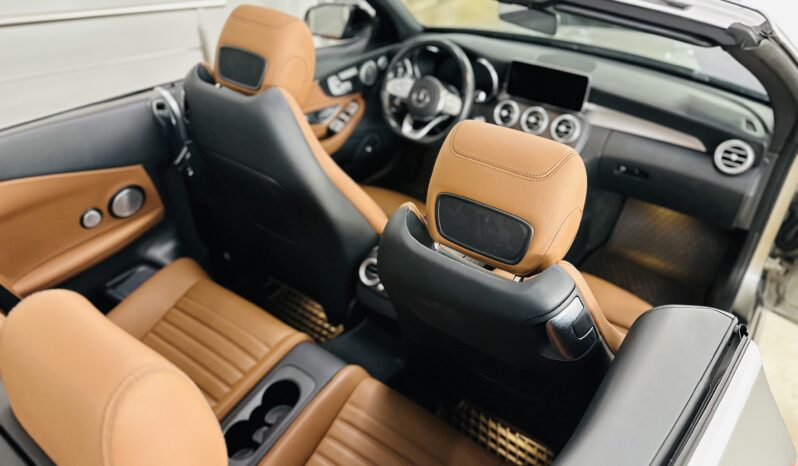 2020 M BENZ C 300 Cabriolet lleno