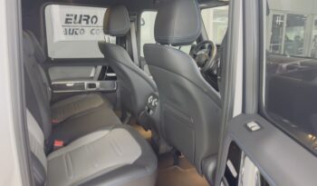 2025 MERCEDES BENZ G 580 lleno