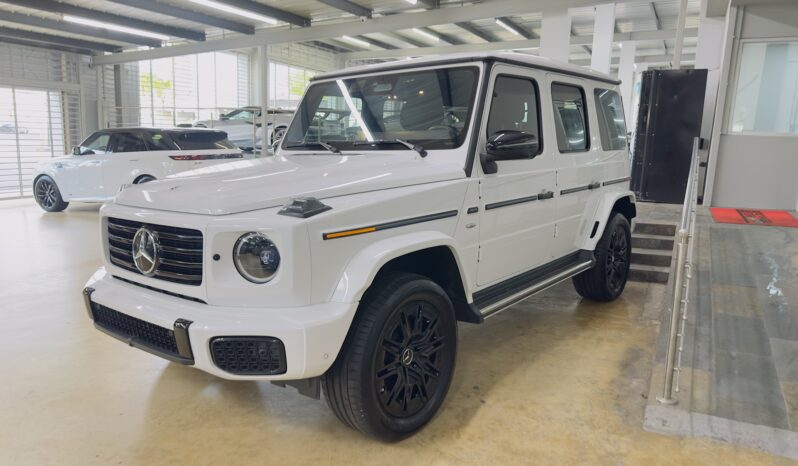 2025 MERCEDES BENZ G 580 lleno