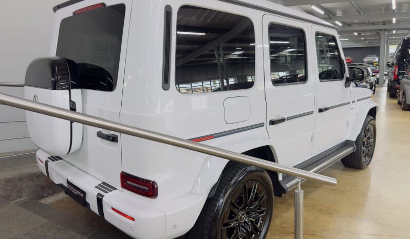2025 MERCEDES BENZ G 580 lleno