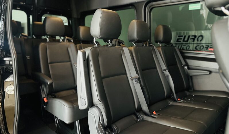 2024 M BENZ SPRINTER 2500 PASSENGER VAN lleno