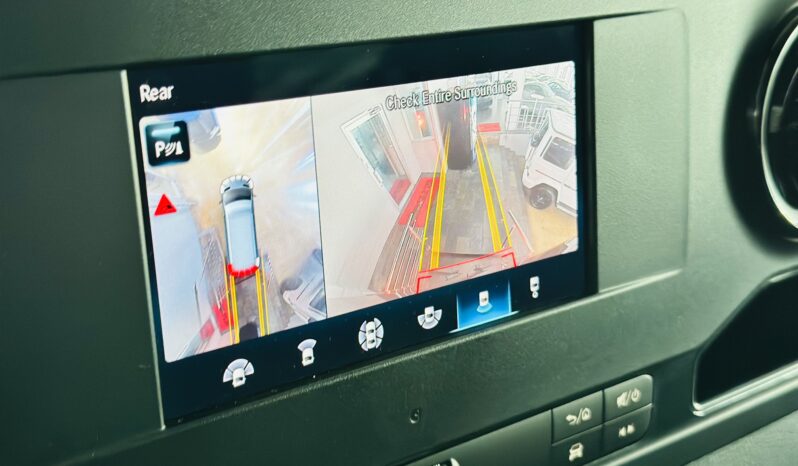 2024 M BENZ SPRINTER 2500 PASSENGER VAN lleno