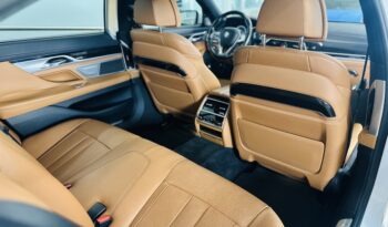 2018 BMW 740E CARBON CORE EDITION lleno